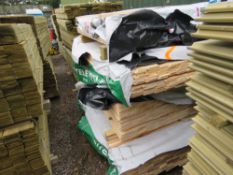STACK OF 4NO BUNDLES OF UNTREATED SHIPLAP TIMBER FENCE CLADDING BOARDS. SIZE: 1.4-1.83M LENGTH X