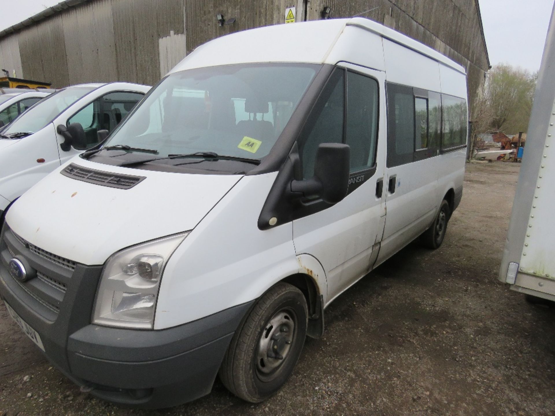 FORD TRANSIT 9 SEATER MINIBUS VAN. REG:CU13 JUV. 190,557 REC MILES. WITH V5. TESTED TILL 1/06/22. DI - Image 3 of 11