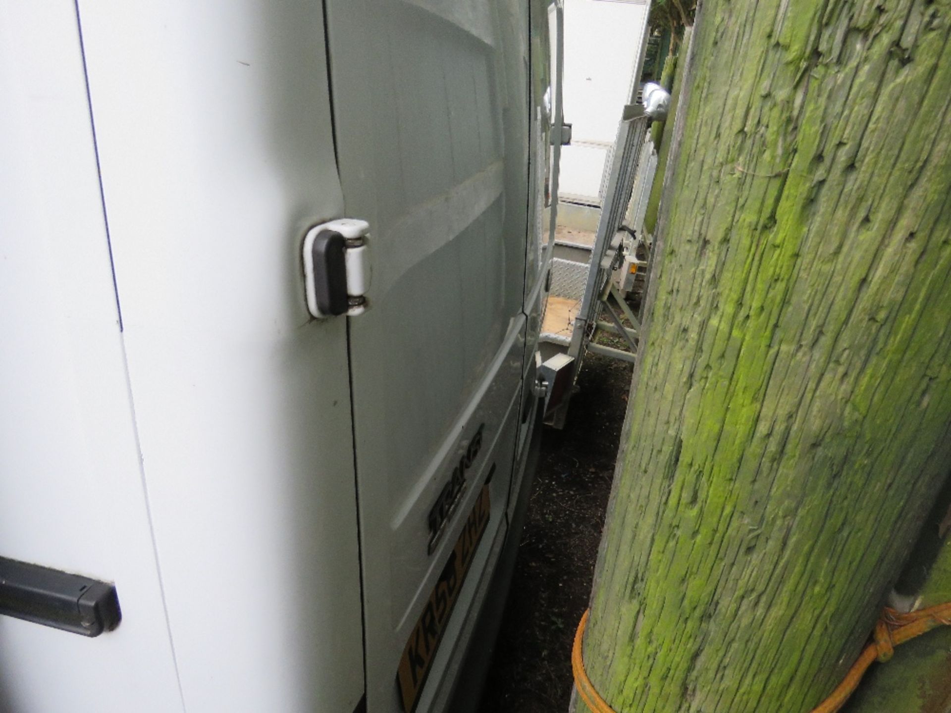 FORD TRANSIT 85 T260M FWD PANEL VAN REG:KR58 ZHZ. 150,769 REC HRS. DIRECT FROM LOCAL COMPANY SELLING - Image 8 of 11