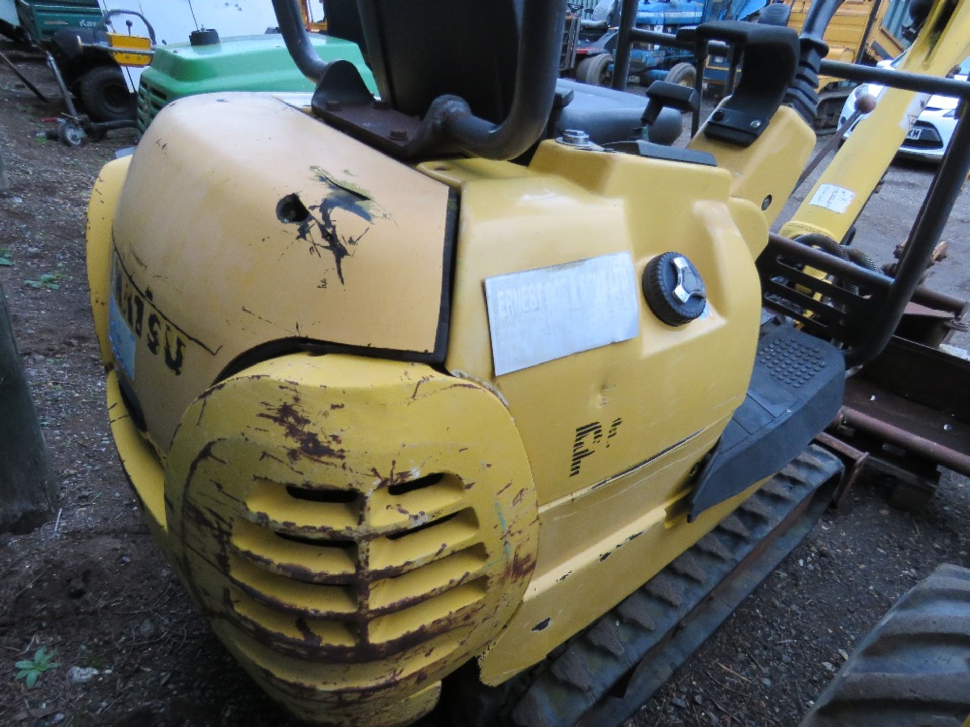 KOMATSU PC12R RUBBER TRACKED MINI EXCAVATOR WITH 3 X BUCKETS. 3731 REC HOURS. YEAR 1999 APPROX. SN:F - Image 4 of 7