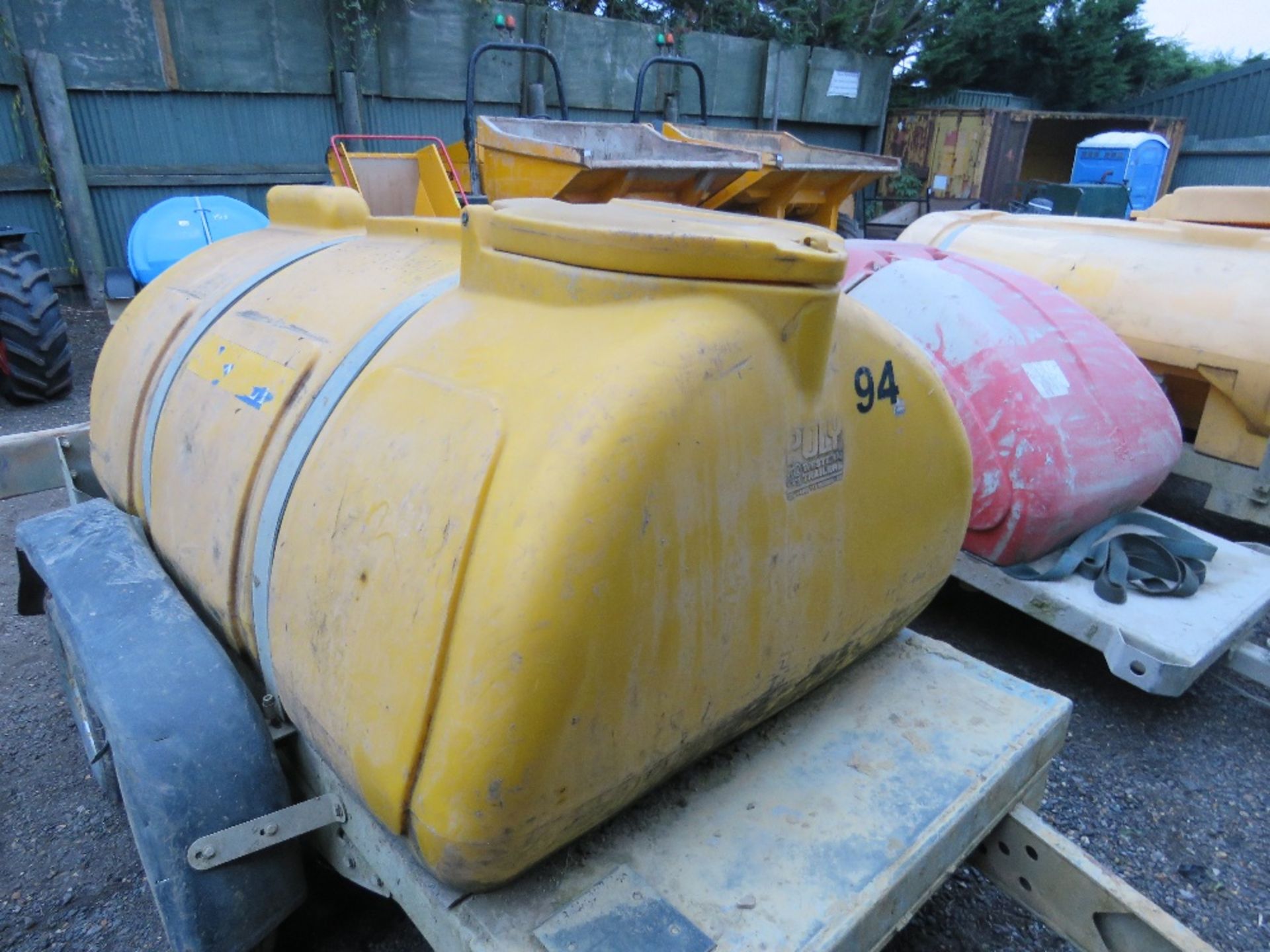 WESTERN TWIN AXLED PLASTIC TANKED WATER BOWSER. - Image 3 of 5