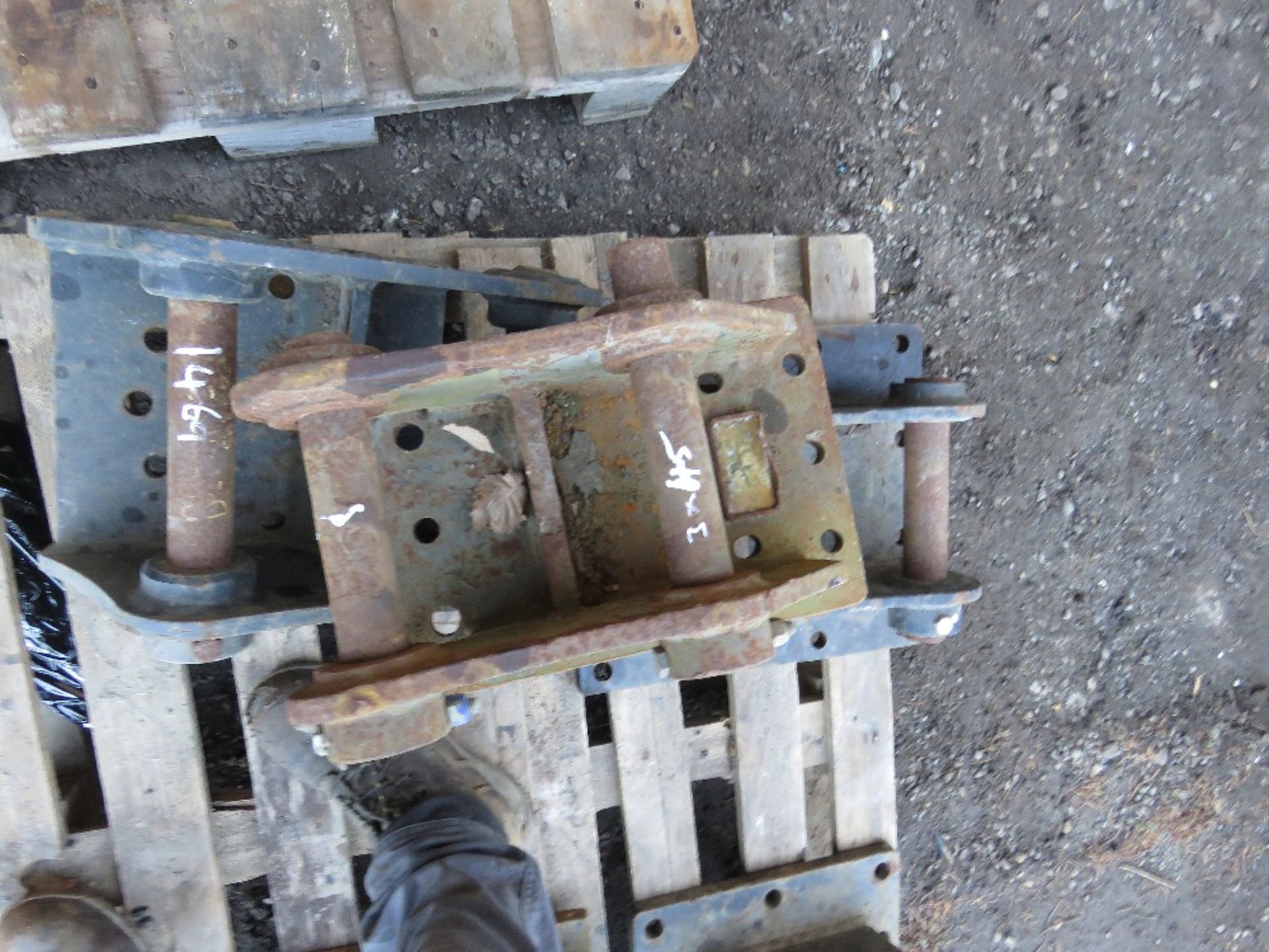 3 X ASSORTED EXCAVATOR BREAKER HEADS, 45MM PINS. - Image 2 of 3