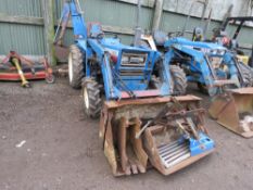 NB: BID INCREMENT NOW £50 ON THIS ITEM!! ISEKI 3210 4WD COMPACT TRACTOR WITH FOREND LOADER