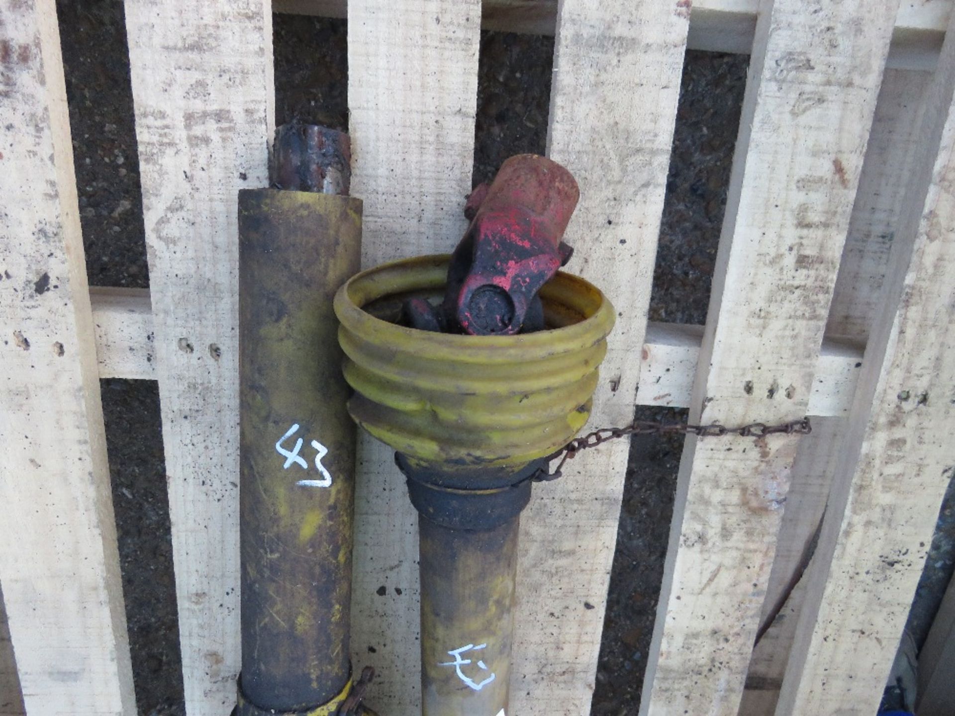 PTO SHAFTS. THIS LOT IS SOLD UNDER THE AUCTIONEERS MARGIN SCHEME, THEREFORE NO VAT WILL BE CHARGED - Image 3 of 3