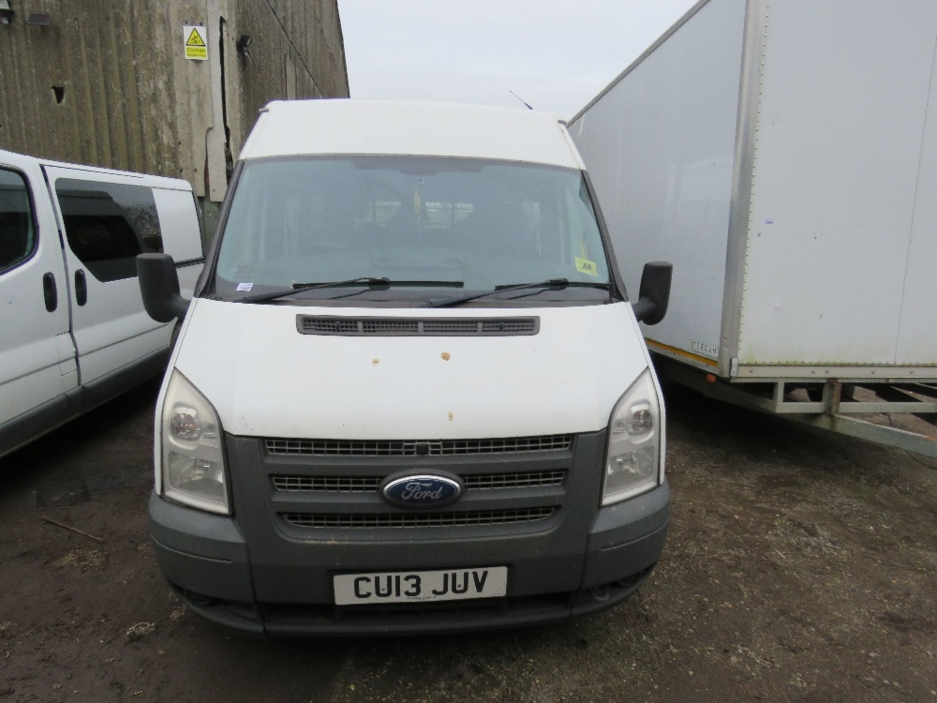 FORD TRANSIT 9 SEATER MINIBUS VAN. REG:CU13 JUV. 190,557 REC MILES. WITH V5. TESTED TILL 1/06/22. DI - Image 2 of 11