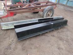 5 X METAL LINTELS 3FT 010FT APPROX. THIS LOT IS SOLD UNDER THE AUCTIONEERS MARGIN SCHEME, THEREFORE