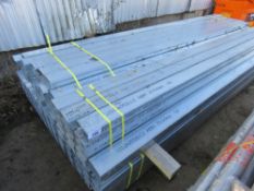 LARGE QUANTITY OF KINGSPAN BASE TRACK AND STUD WORK METAL, SURPLUS TO REQUIREMENTS. 3100MM LENGTH