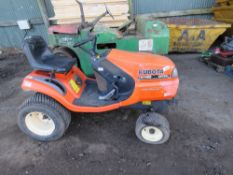 KUBOTA TGT860 DIESEL TRACTOR. WHEN TESTED WAS SEEN TO RUN AND DRIVE (IGNITION WIRES NEED ATTENTION)