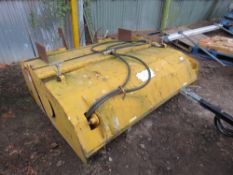 SKID STEER TYPE HYDRAULIC DRIVEN BRUSH WITH COLLECTOR BIN, 6FT WIDTH APPROX. THIS LOT IS SOLD UNDER