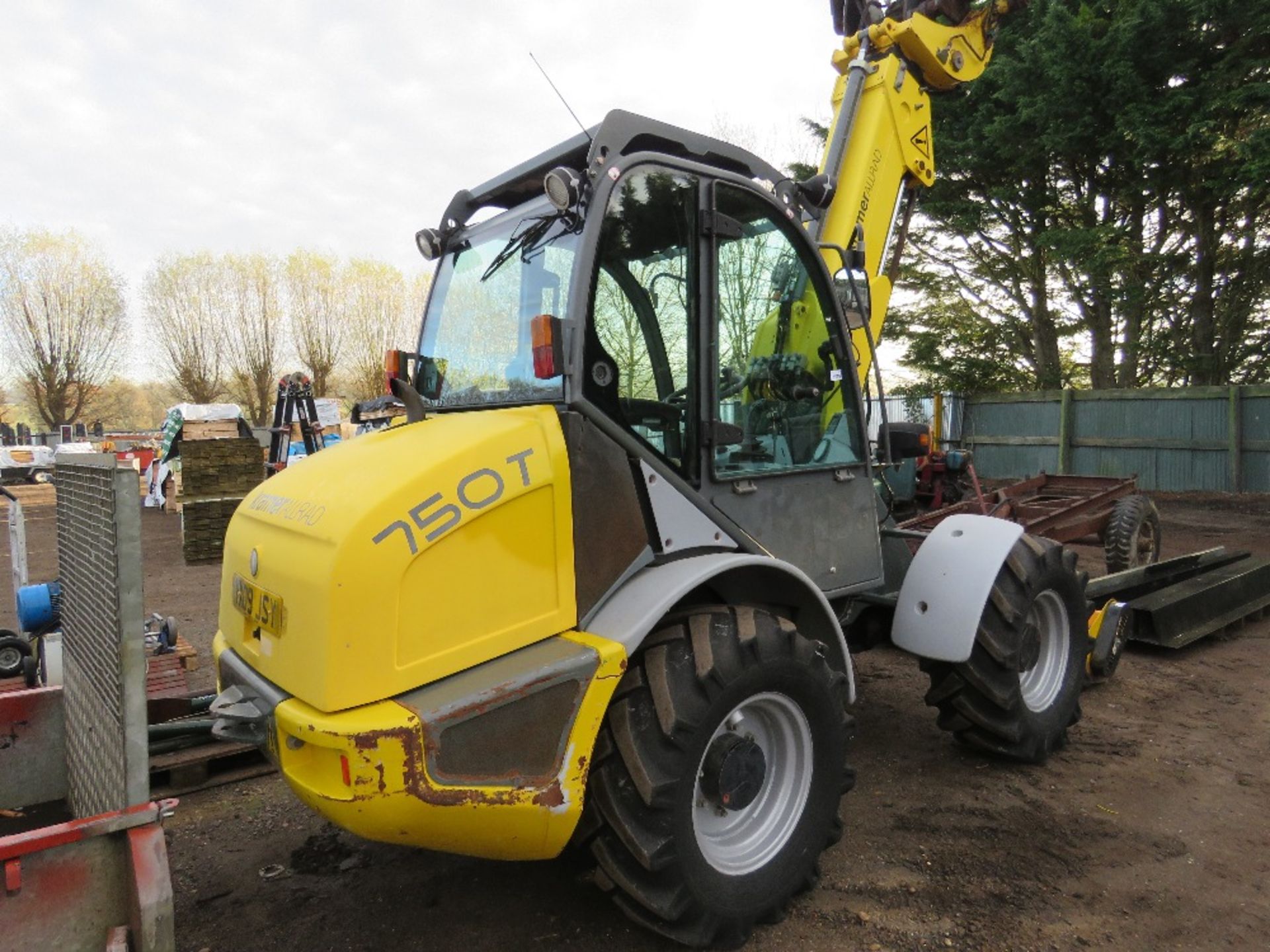 KRAMER ALLRAD 750T TELESCOPIC CENTRE BOOM HANDLER REG:VX09 JSY. 6943 REC HOURS. WITH FORKS FITTED. S - Image 2 of 9