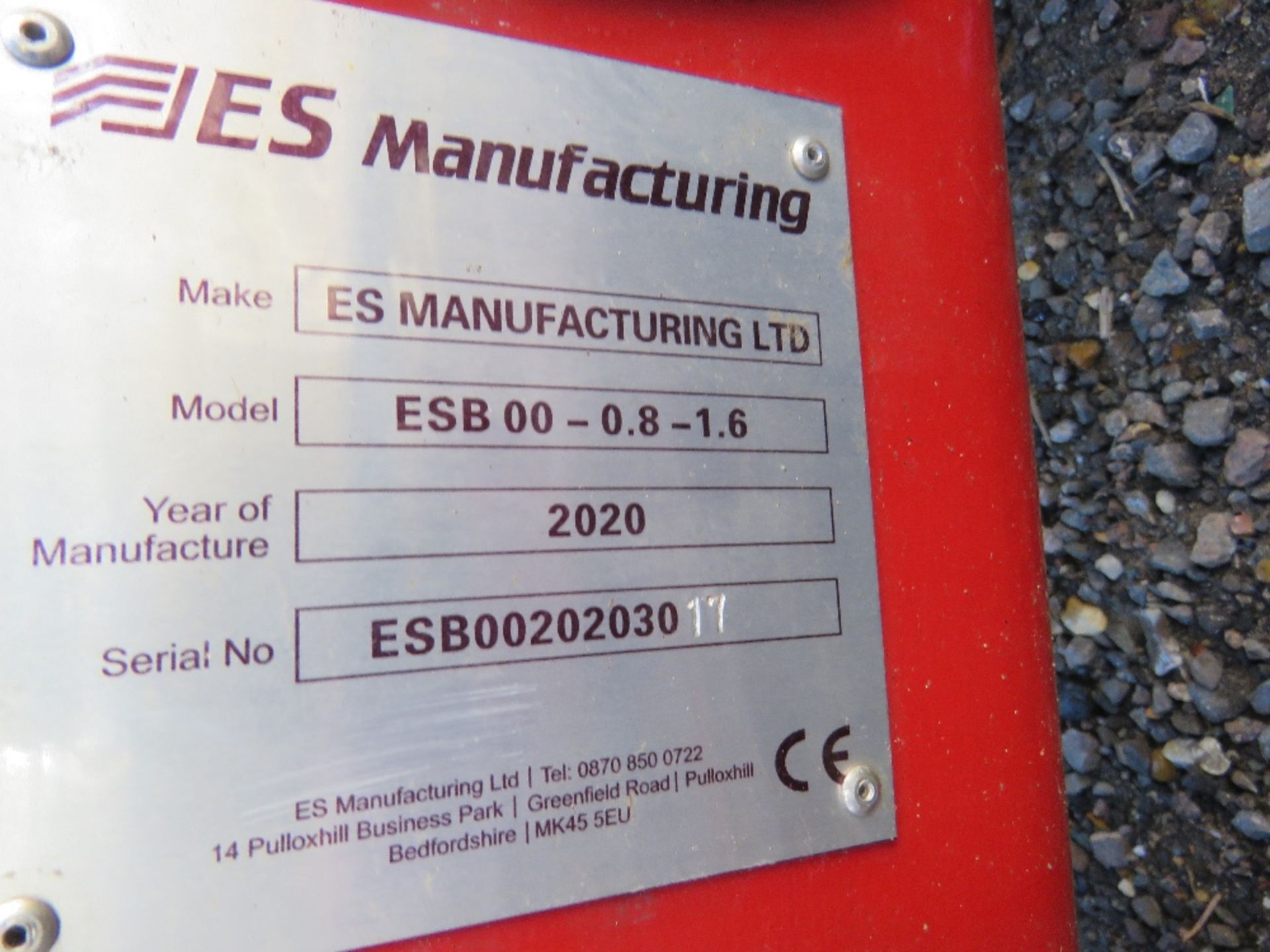 ES MANUFACTURING HYDRAULIC EXCAVATOR BREAKER, 30MM PINS, LITTLE SIGN OF USEAGE/NEW. YEAR 2020. SN:ES - Image 3 of 3