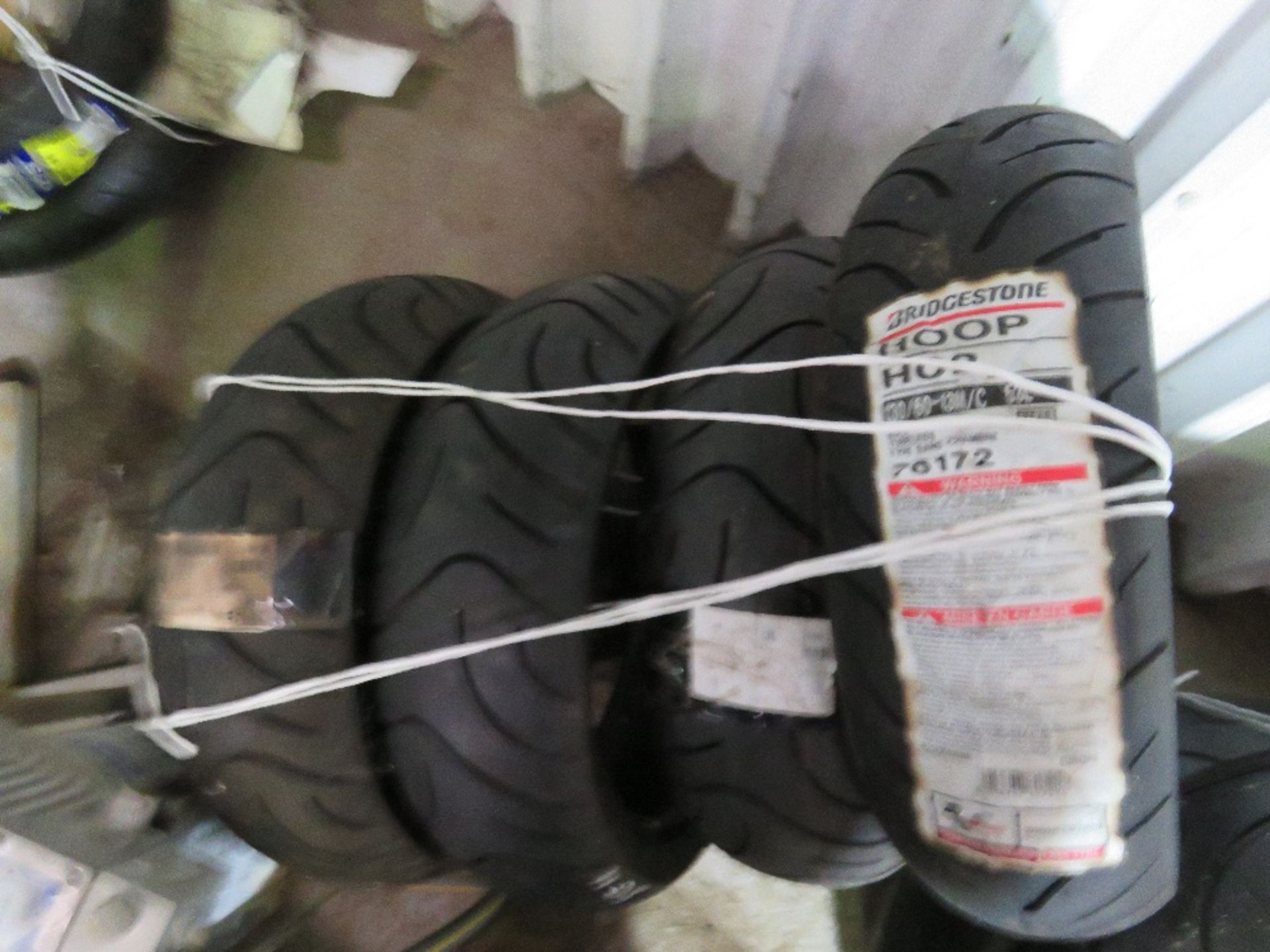 4 X SCOOTER MOTORBIKE TYRES, 2 X 140/60-13 AND 2 X 140/60-13. SOURCED FROM COMPANY LIQUIDATION. THIS - Image 2 of 2