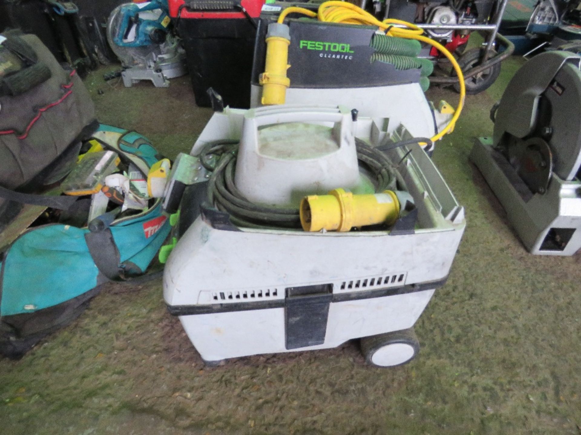 2 X FESTOOL CTL MIDI DUST EXTRACTOR UNITS. SOLD UNDER THE AUCTIONEERS MARGIN SCHEME THEREFORE NO VAT - Image 5 of 7