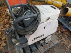 KARCHER HDS550C ECO STEAM CLEANER, 240VOLT, WITH HOSE AND LANCE. WORKING WHEN RECENTLY REPLACED WITH