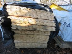 EXTRA LARGE PACK OF UNTREATED SHIPLAP FENCE CLADDING TIMBER BOARDS. SIZE: 1.45-1.75M LENGTH X 95MM W