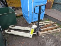 NOBOLIFT PALLET TRUCK. WHEN TESTED WAS SEEN TO LIFT AND LOWER. EX COMPANY LIQUIDATION.