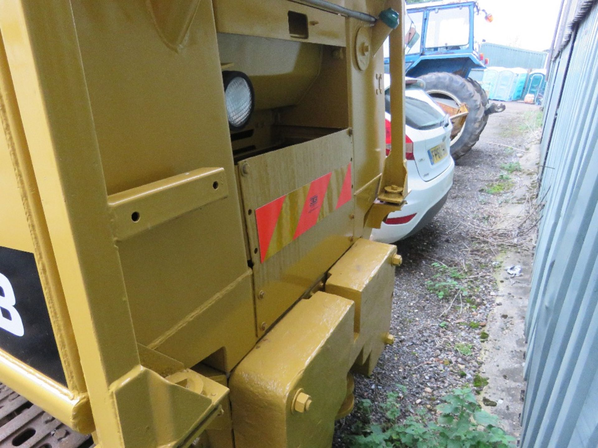 CATERPILLAR / CAT 931B TRACKED LOADING SHOVEL WITH 4 IN 1 BUCKET. SHOWING 3361 HOURS ON THE CLOCK. S - Image 6 of 10