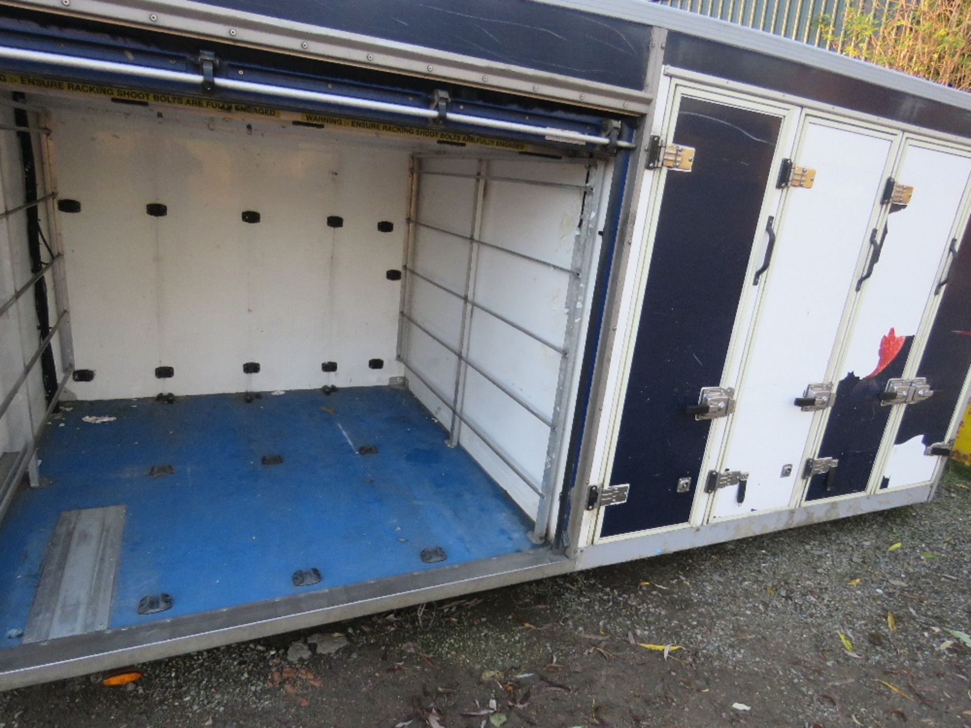 MULTI COMPARTMENT CHILLED VAN BODY, 14FT APPROX WITH THERMOKING FRIDGE UNIT. RECENTLY REMOVED FROM I - Image 5 of 6
