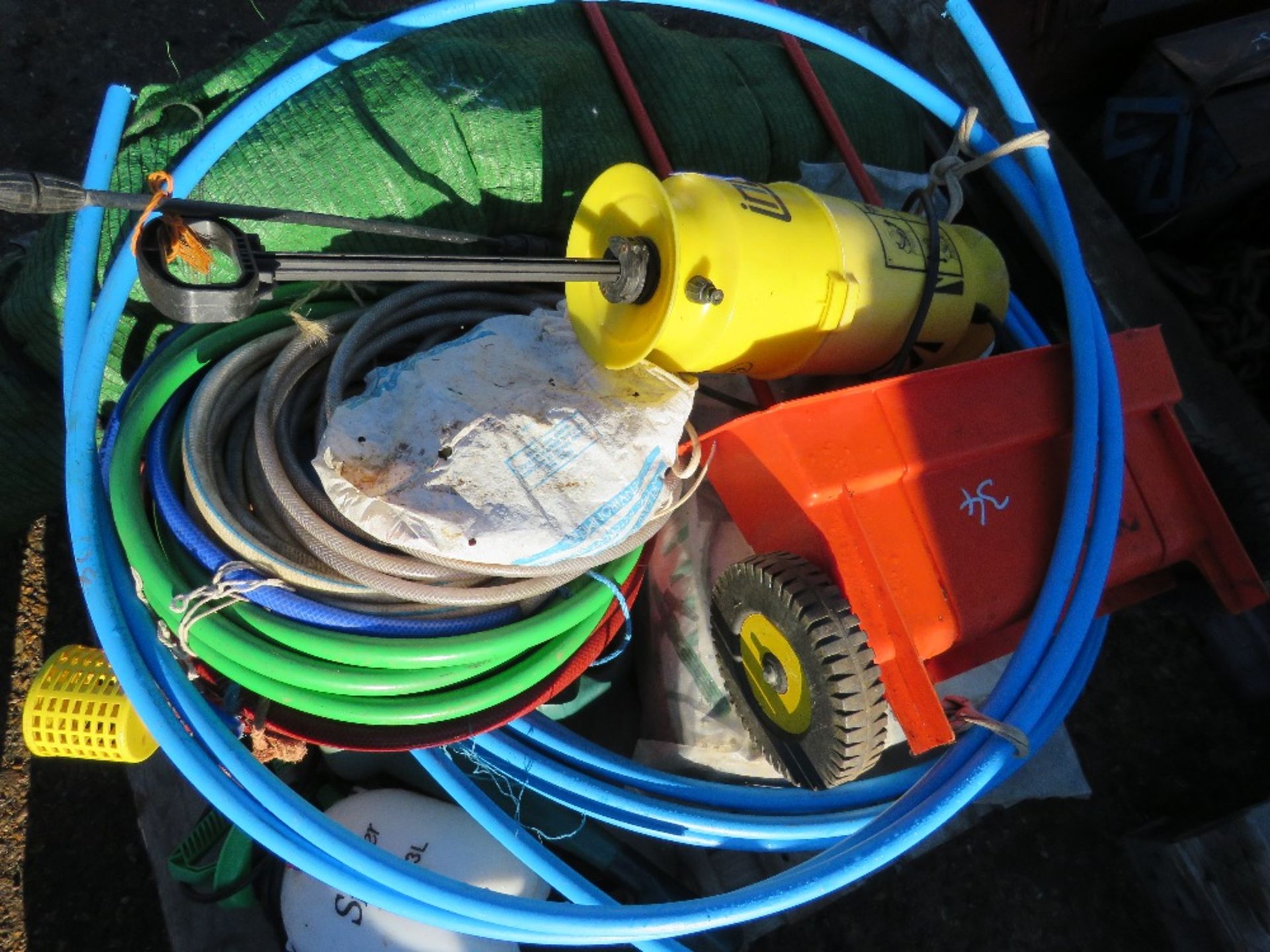 PALLET OF HOSES, HAND SPRAYERS, SPREADER UNIT AND GREEN SHEETING ETC.THIS LOT IS SOLD UNDER THE AUCT - Image 3 of 3