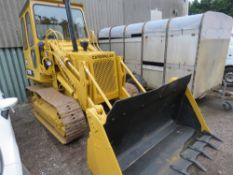 CATERPILLAR / CAT 931B TRACKED LOADING SHOVEL WITH 4 IN 1 BUCKET. SHOWING 3361 HOURS ON THE CLOCK. S