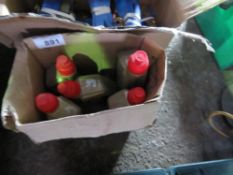 5 X CASTROL A747 OIL BOTTLES, 1 LITRE SIZE. SOLD UNDER THE AUCTIONEERS MARGIN SCHEME THERFORE NO VA