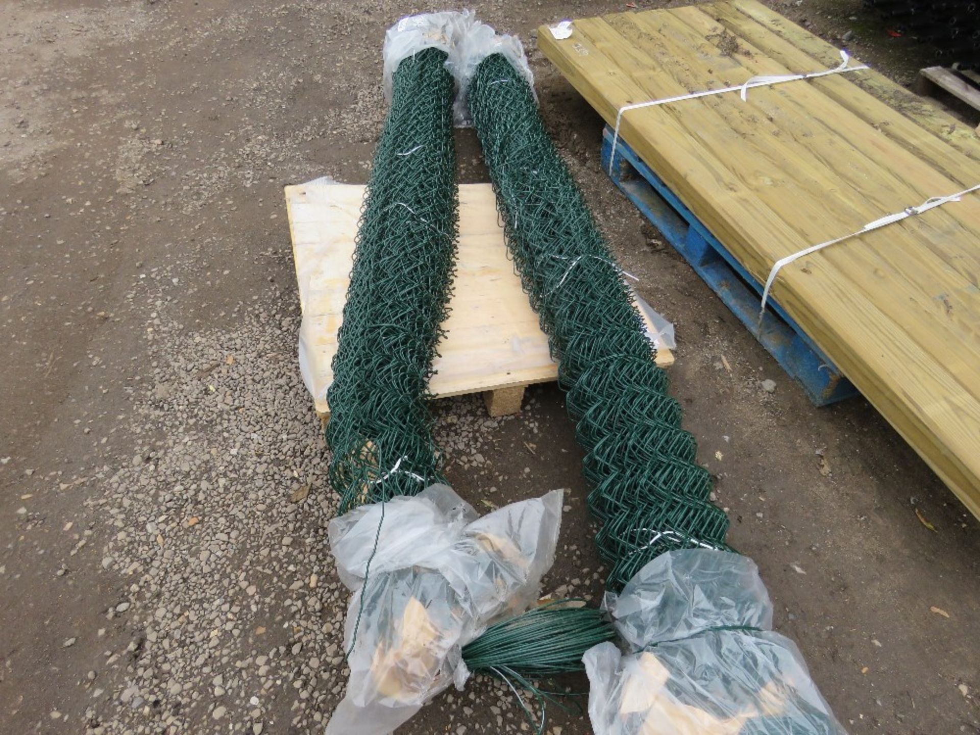 2 X ROLLS OF GREEN CHAINLINK FENCING 2.2M HEIGHT APPROX. - Image 2 of 2