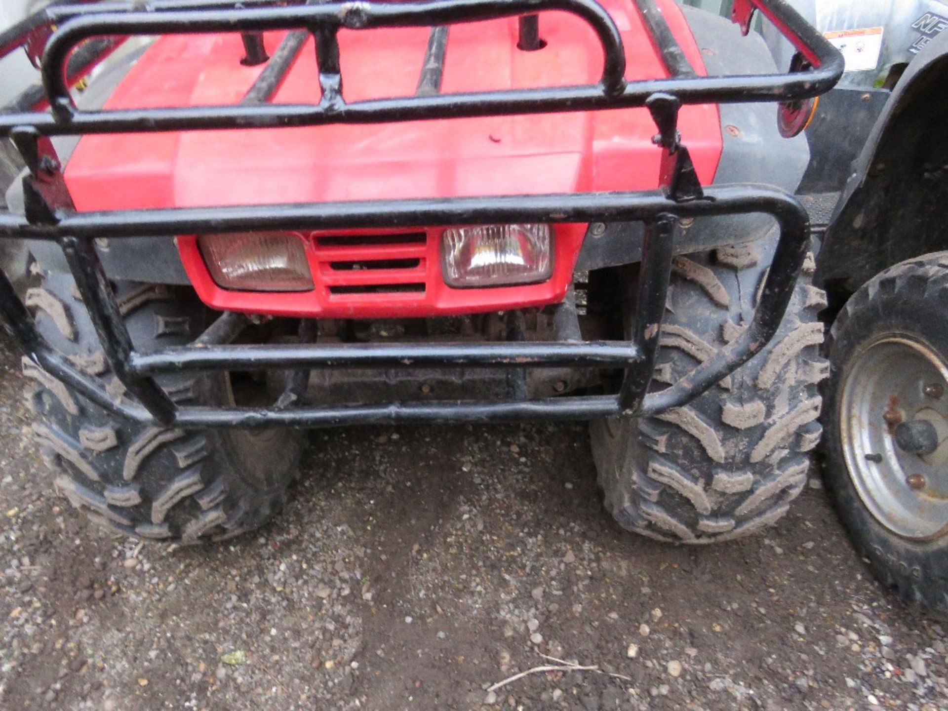 HONDA 2WD QUAD BIKE, RECENT TYRE REPLACEMENT. WHEN TESTED WAS SEEN TO START, DRIVE AND STEER, BRAKES - Image 2 of 8