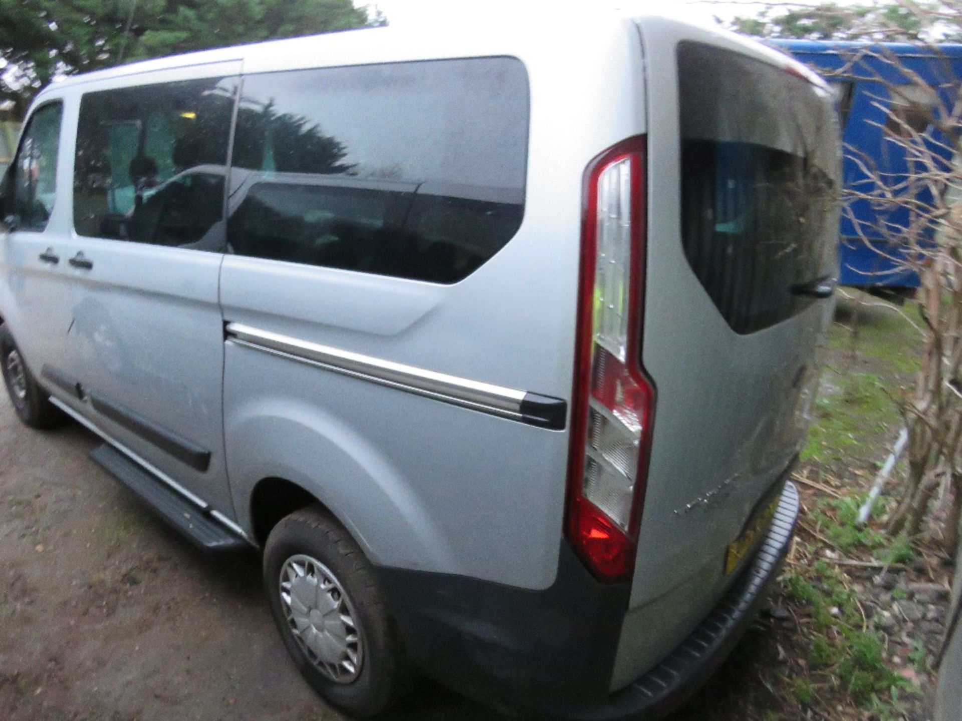 FORD TRANSIT TORNEO CUSTOM 8 SEATER MINIBUS REG: AF14 WFS. 203,435 REC MILES. TESTED TILL 31/01/22. - Image 14 of 14