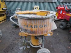 BARON 3PHASE AND SINGLE PHASE POWERED FORCED ACTION TUB MIXER WITH CLIP ON DRAWBAR. DIRECT FROM LOCA