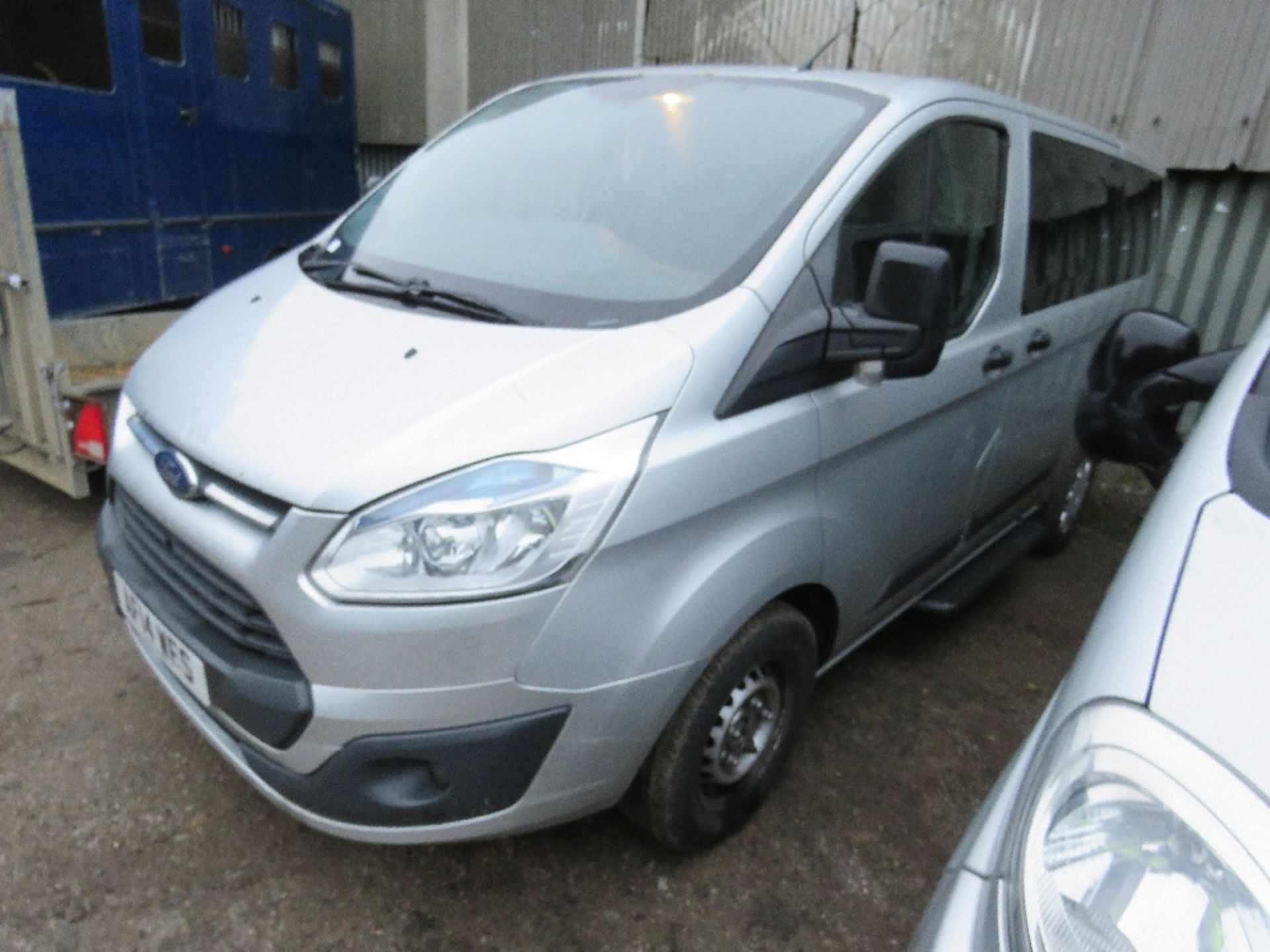 FORD TRANSIT TORNEO CUSTOM 8 SEATER MINIBUS REG: AF14 WFS. 203,435 REC MILES. TESTED TILL 31/01/22. - Image 9 of 14