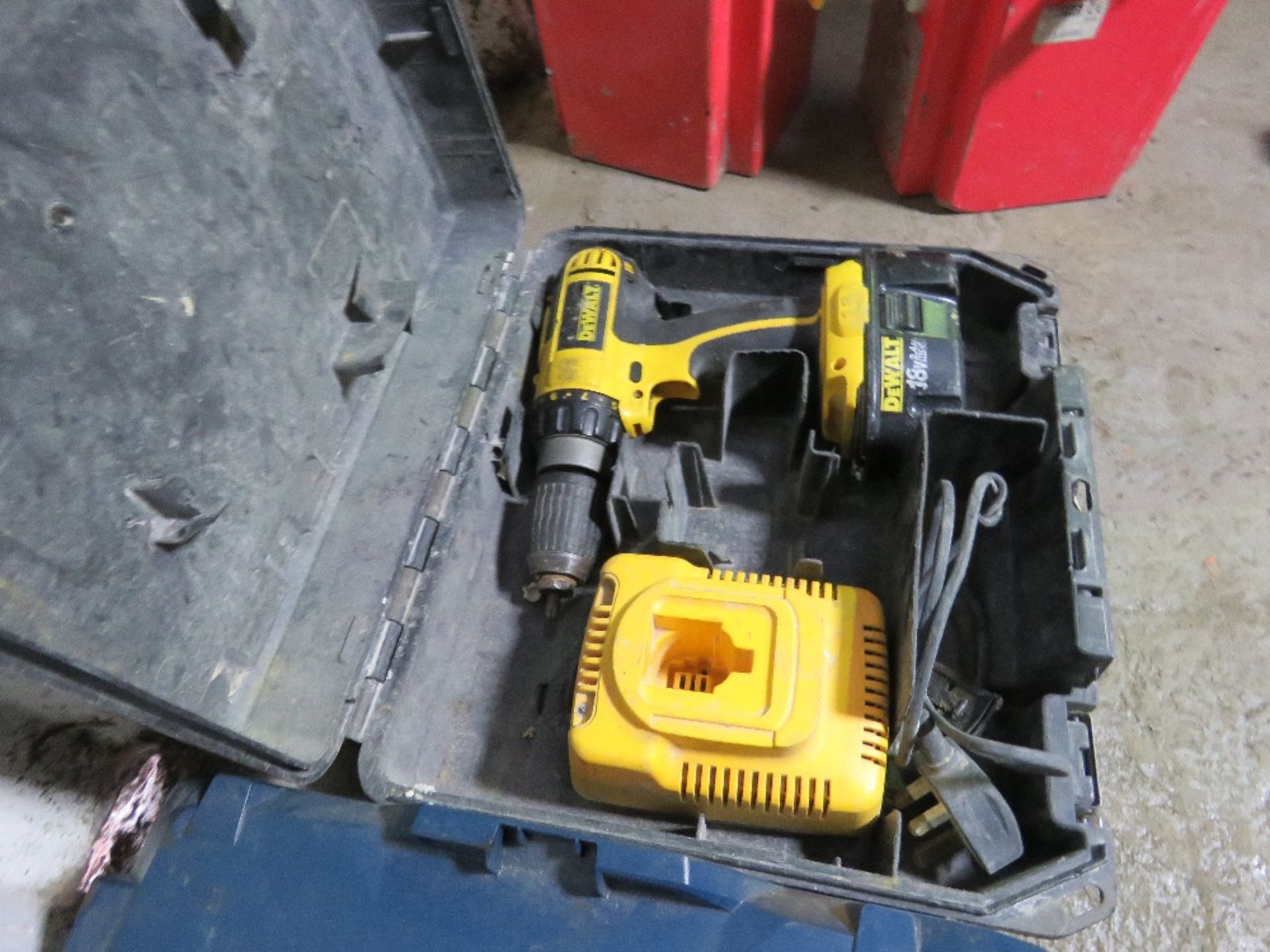 DEWALT BATTERY DRILL. - Image 2 of 2