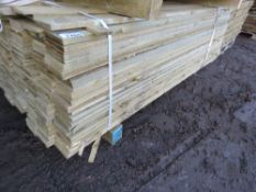 PACK OF FEATHER EDGE PRESSURE TREATED FENCE CLADDING TIMBER BOARDS. 1.8MM LENGTH X 100MM WIDTH APPR