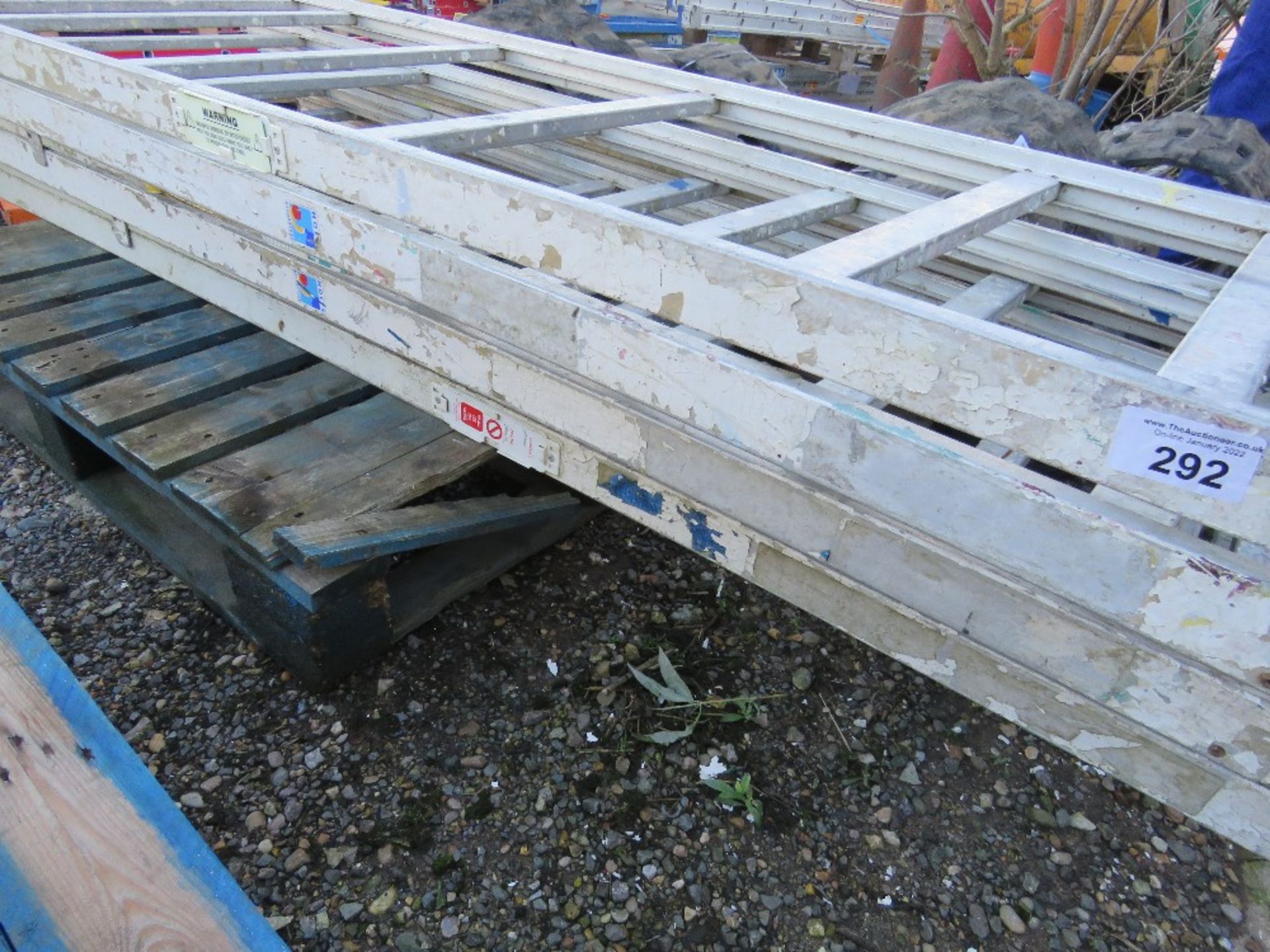 3 X ALUMINIUM TRESTLE UNITS. - Image 2 of 3