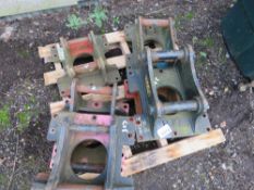 PALLET CONTAINING 6 X EXCAVATOR BREAKER BRACKETS, 30-40MM PINS.