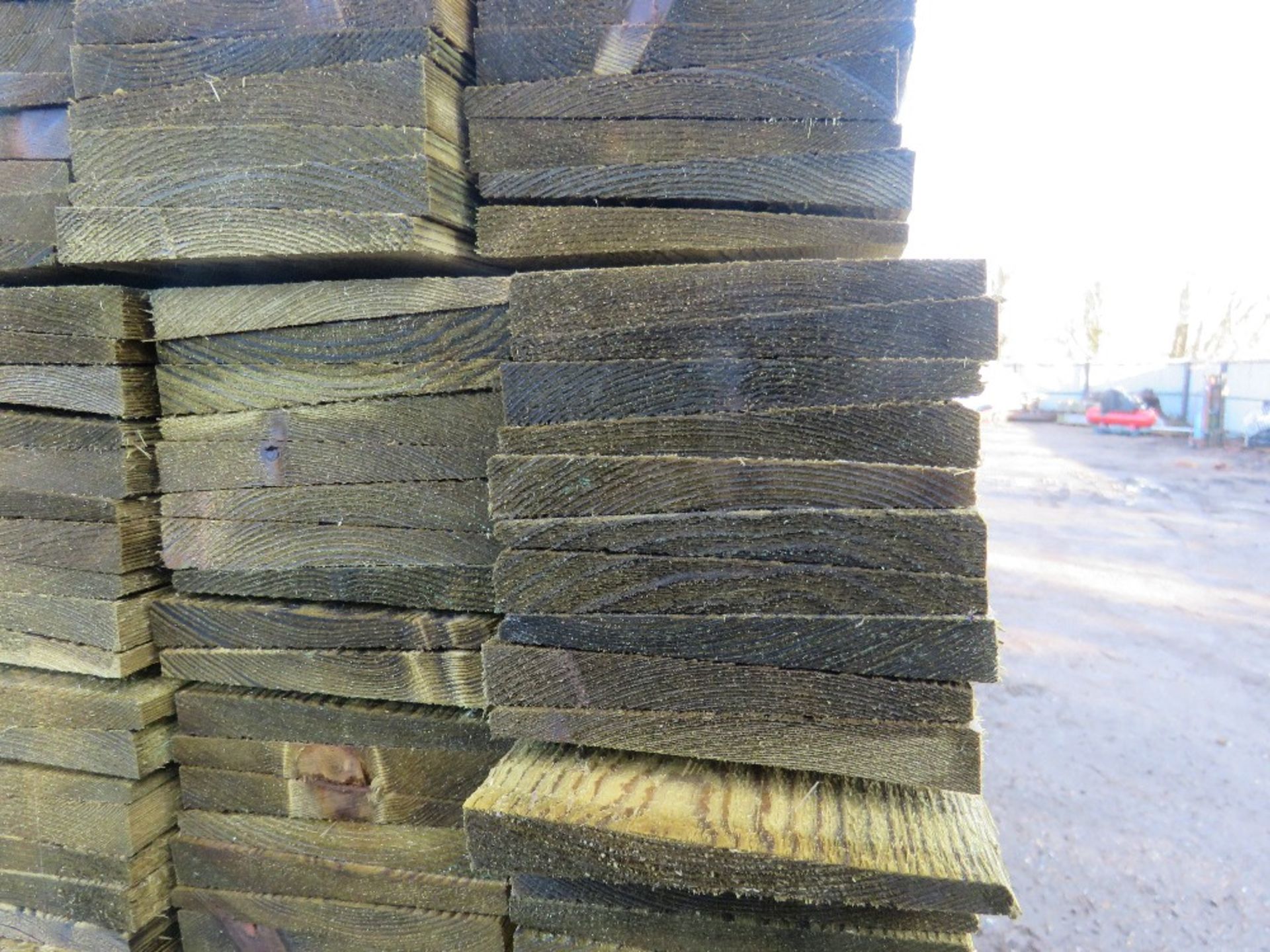 LARGE BUNDLE OF PRESSURE TREATED FEATHER EDGE TIMBER CLADDING: 1.5M LENGTH X 10CM WIDTH APPROX. - Image 3 of 3