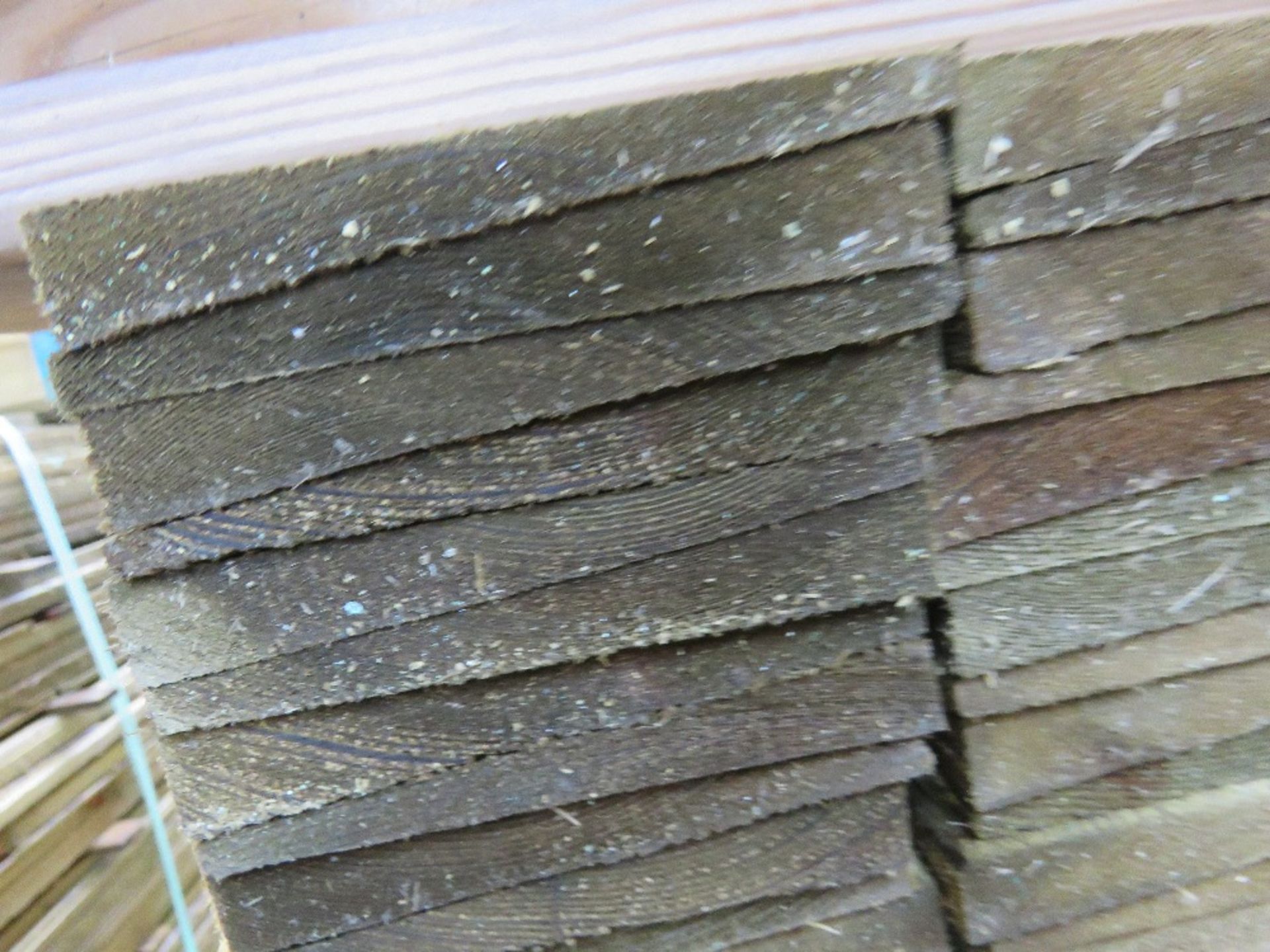 LARGE BUNDLE OF PRESSURE TREATED FEATHER EDGE TIMBER CLADDING: 1.5M LENGTH X 10CM WIDTH APPROX. - Image 3 of 3