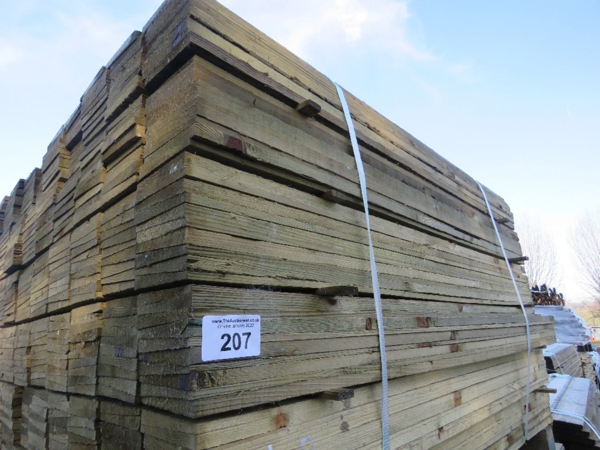 LARGE BUNDLE OF PRESSURE TREATED FEATHER EDGE TIMBER CLADDING: 1.2M LENGTH X 10CM WIDTH APPROX.