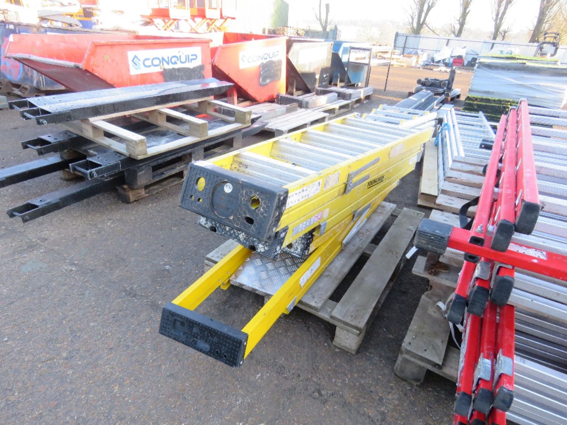 4 X YELLOW GRP STEP LADDERS. THIS LOT IS SOLD UNDER THE AUCTIONEERS MARGIN SCHEME, THEREFORE NO VAT - Image 2 of 3