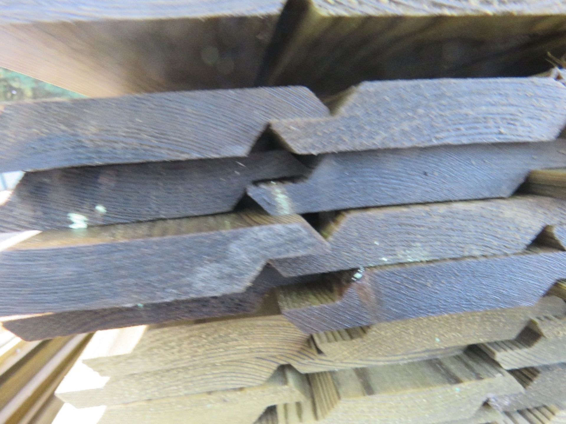 LARGE BUNDLE OF PRESSURE TREATED SHIPLAP TIMBER CLADDING: 1.73M LENGTH X 10CM WIDTH APPROX. - Image 3 of 3