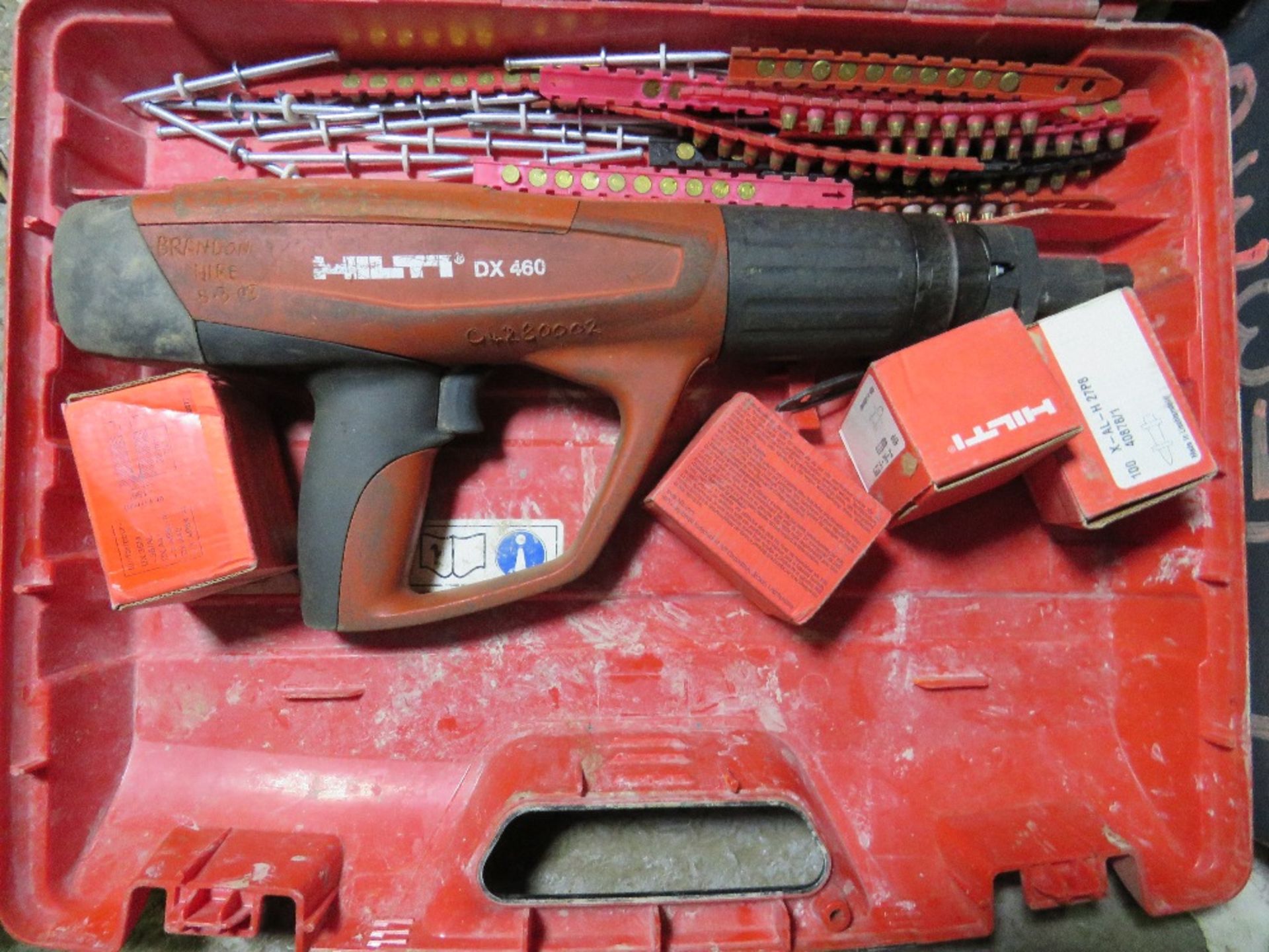 HILTI DX460 NAIL GUN.