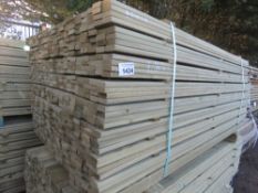 LARGE PACK OF TREATED VENETIAN SLAT FENCE CLADDING TIMBERS. SIZE: 1.83M LENGTH X 45CM WIDTH X 17MM D