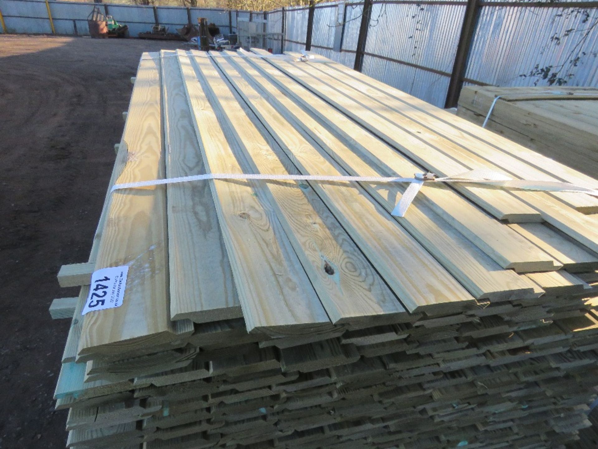 LARGE PACK OF TREATED SHIPLAP FENCE CLADDING TIMBER BOARDS. SIZE: 1.73M LENGTH X 10CM WIDTH APPROX. - Image 3 of 3