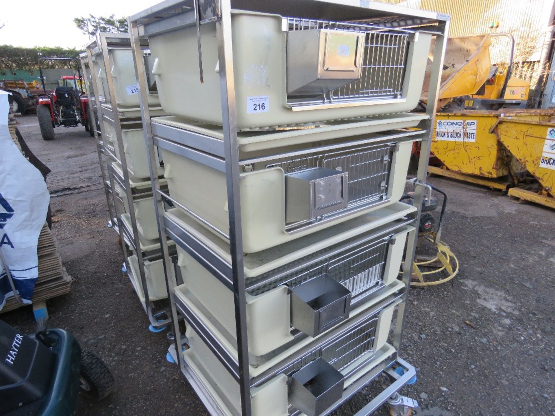 TECNIPLAST WHEELED STAINLESS STEEL TROLLEY FRAME CONTAINING 4 X VETINARY ANIMAL CAGES, LITTLE SIGNS