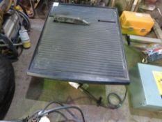 110VOLT POWERED TILE SAW.