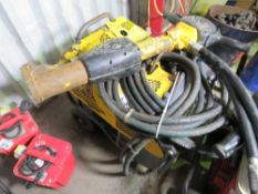 ATLAS COPCO HYDRAULIC BREAKER PACK WITH HOSES AND A JCB ANTI VIBE GUN. YEAR 2014. WHEN TESTED WAS SE