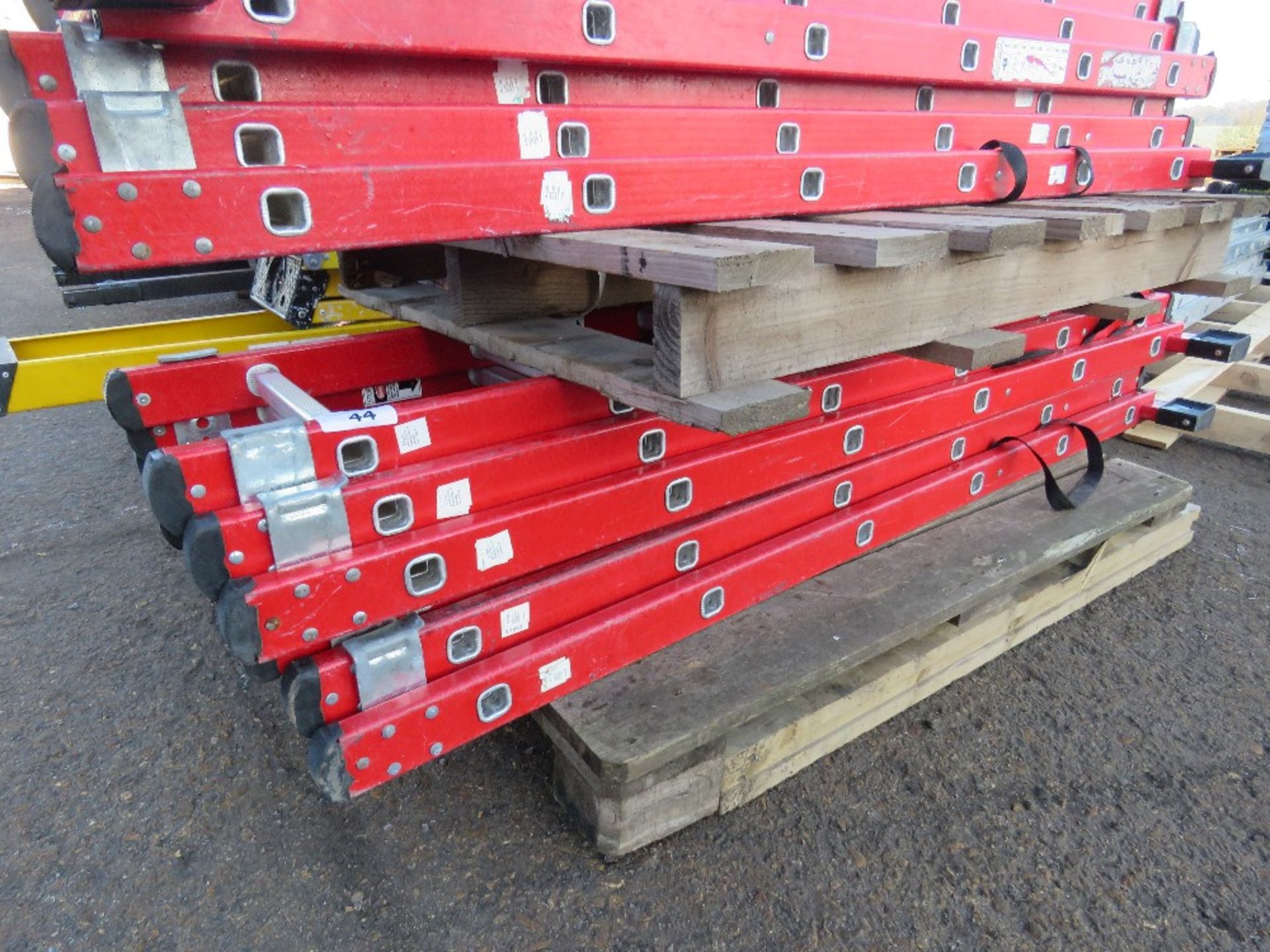 2 X GRP 3 STAGE LADDERS, 1.65M CLOSED LENGTH APPROX. THIS LOT IS SOLD UNDER THE AUCTIONEERS MARGIN S