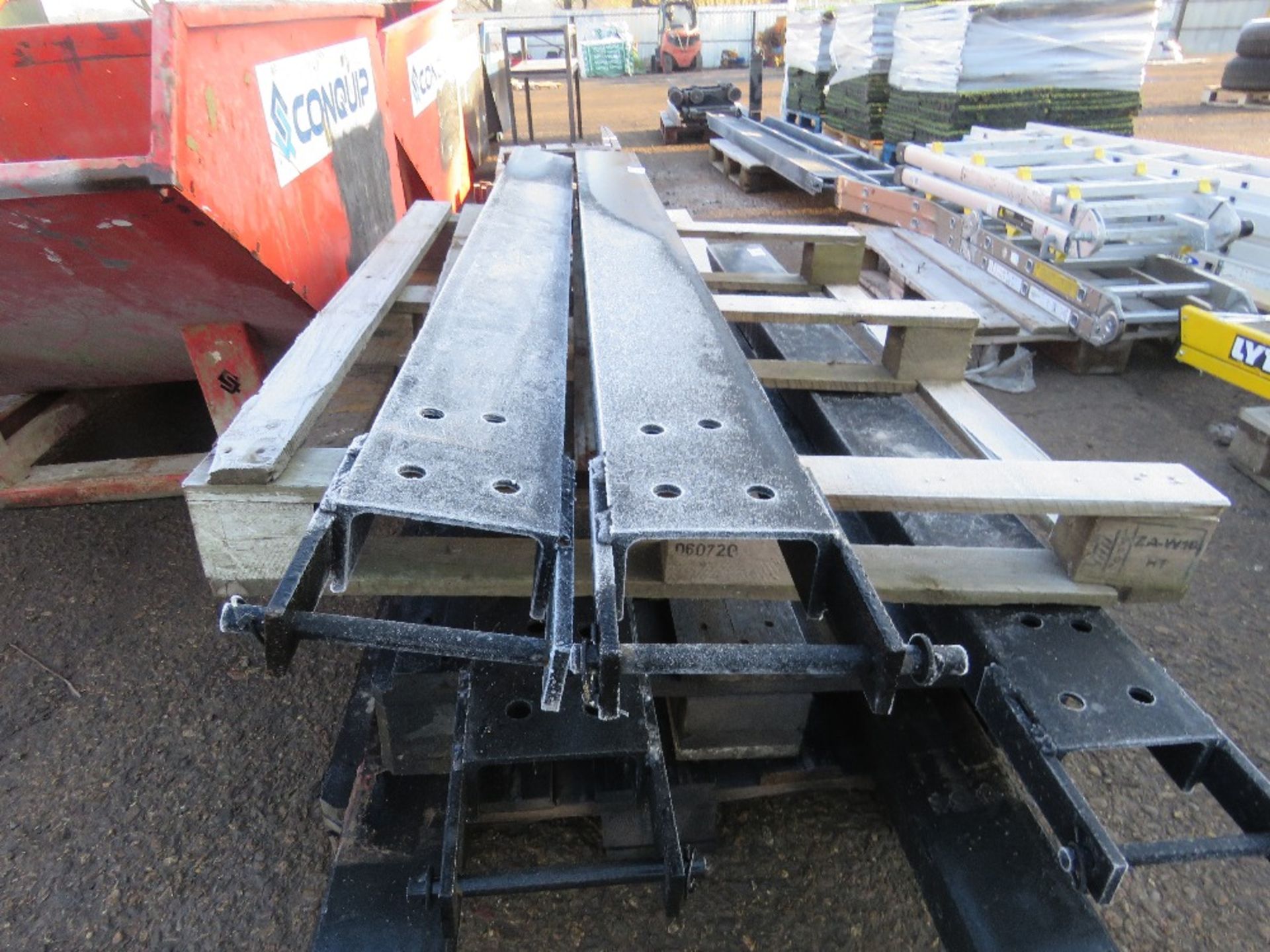 FORKLIFT EXTENSION TINES/SLEEVES WITH LOCKING PINS. 1.8M LENGTH APPROX - Image 2 of 2