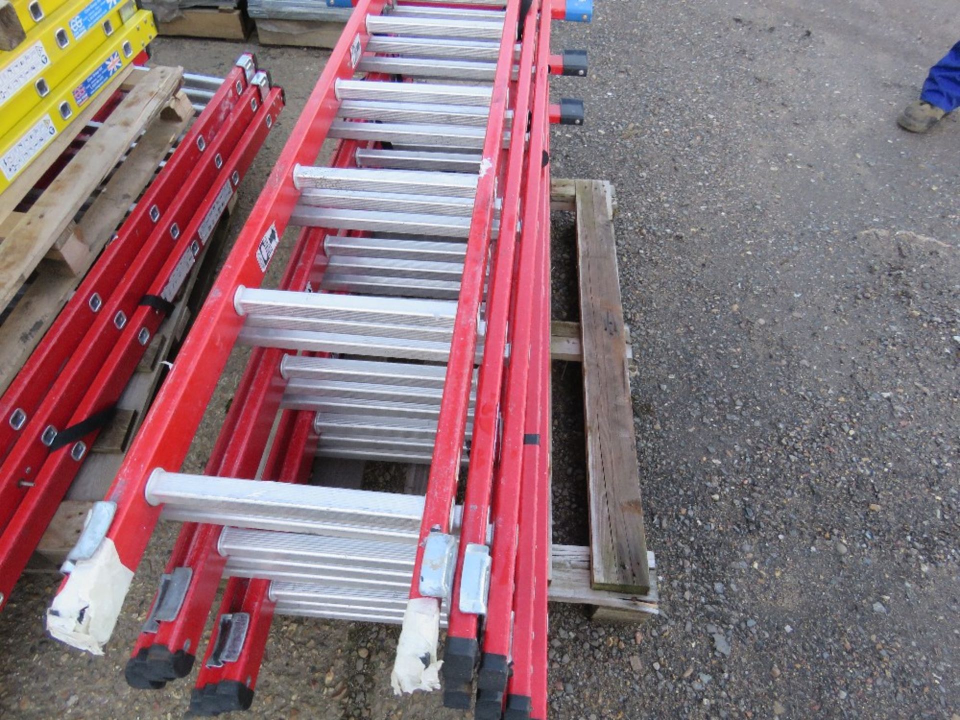 3 X GRP 3 STAGE EXTENDING LADDERS. NO VAT ON HAMMER PRICE. - Image 2 of 3