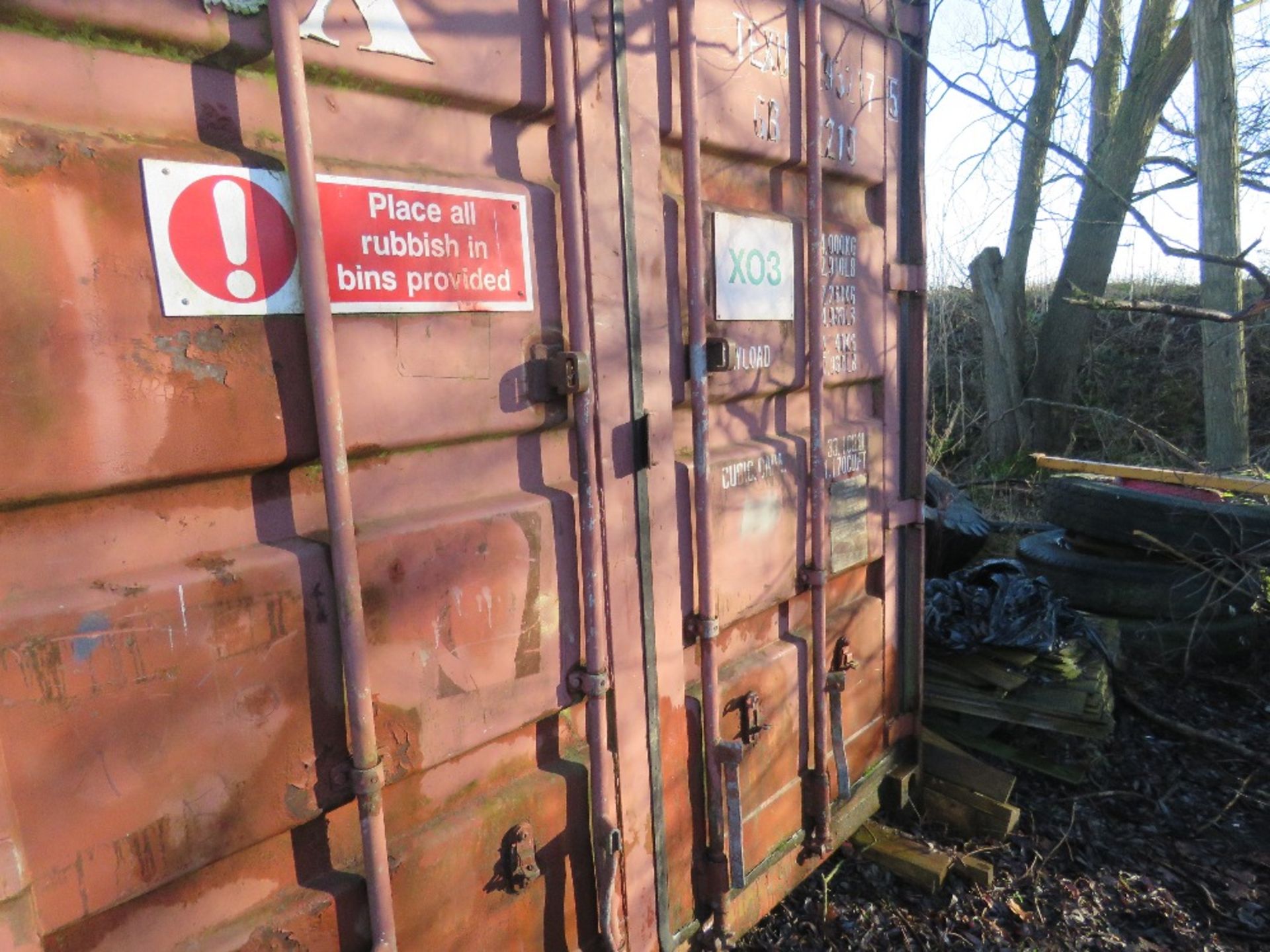 20FT CONTAINER STORE, RE-SKINNED ROOF. THIS LOT IS SOLD UNDER THE AUCTIONEERS MARGIN SCHEME, THEREFO - Image 2 of 6