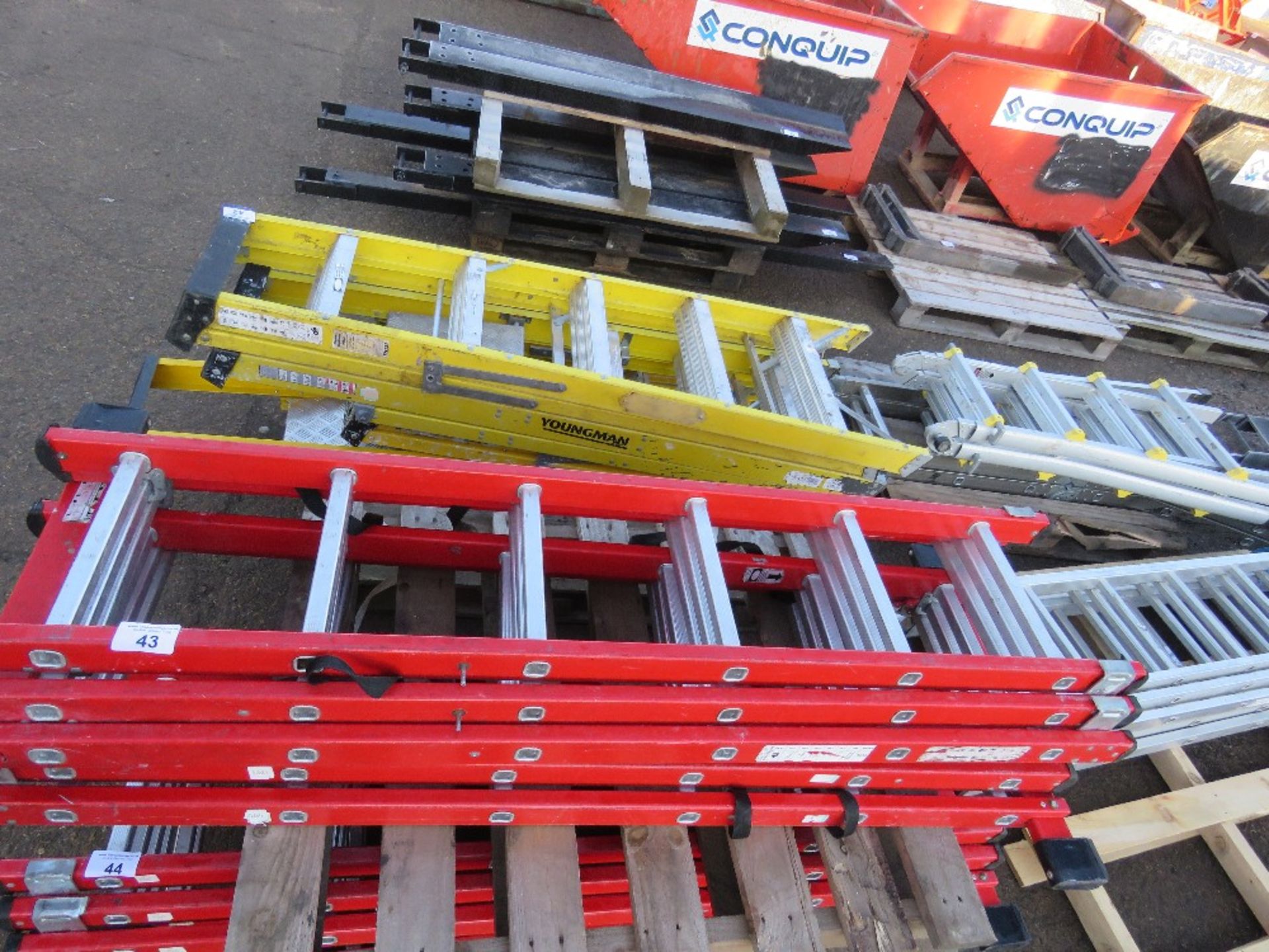 2 X GRP 3 STAGE LADDERS, 1.65M CLOSED LENGTH APPROX. THIS LOT IS SOLD UNDER THE AUCTIONEERS MARGIN S - Image 2 of 3